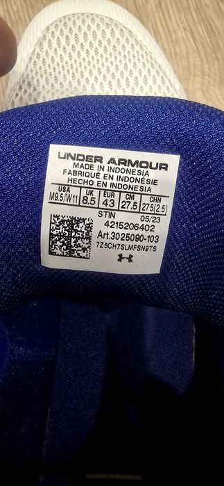 Продам оригинальные кроссовки Under Armour