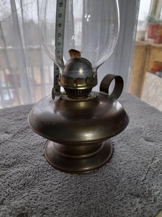 Два броя газени лампи и фенер за помещение