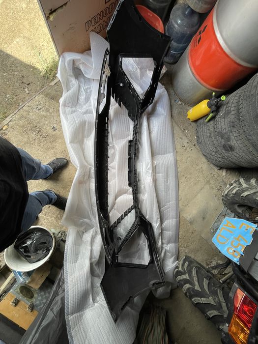 Бампер оригинальный Changan UNI-V