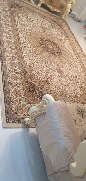 Срочно ,срочно ! Продам ковер