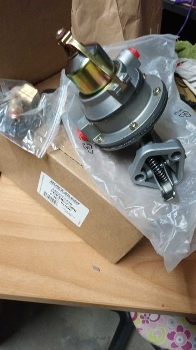 Горивна помпа за лодка вдигател Mercruiser или Volvo Penta 3.0