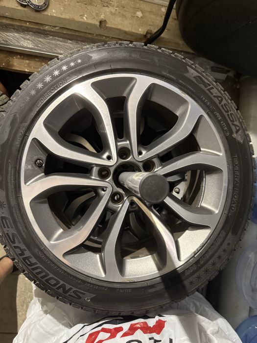 Jante Mercedes 17” 5x112 in doua latimi 7J fata si 8J spate, vin de pe C classe W205 cu anvelope 225 50 17 si 245 45 17 iarna
