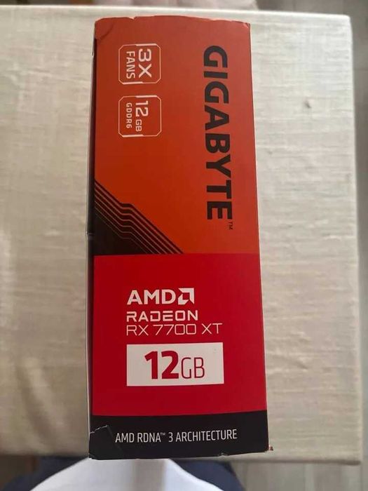 AMD Radeon Gigabyte RX 7700 TX