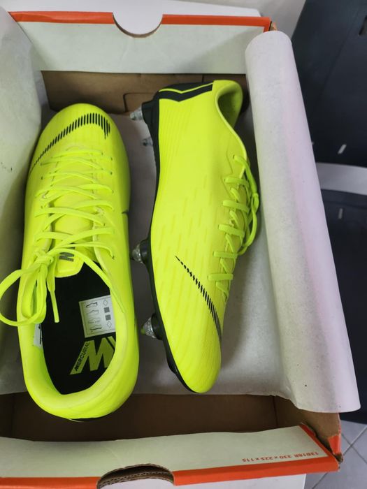 Бутони nike mercurial