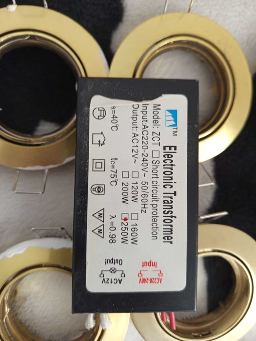 56 броя ПОДВИЖНИ тела за лунички + 2 трафа за 10 €