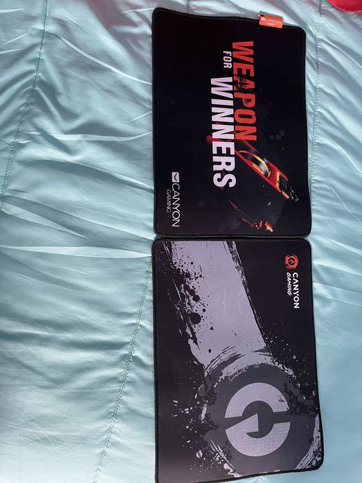 Продавам 2 mouse pad-a на Canyon Gaming!