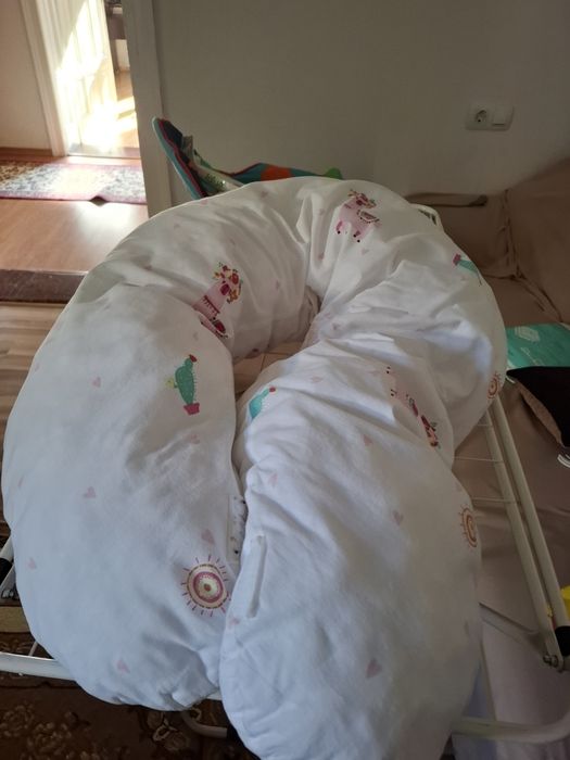 Възглавница за кърмене