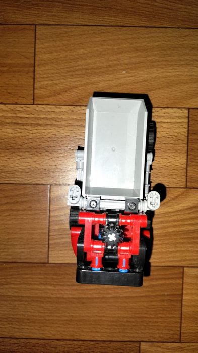 Продам Лего грузовик