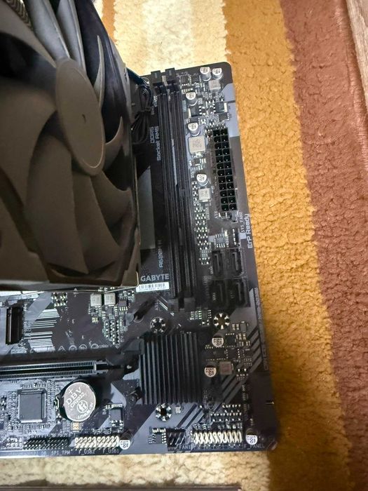 Kit placa baza A620M-H plus  + Ryzen 7 7700x