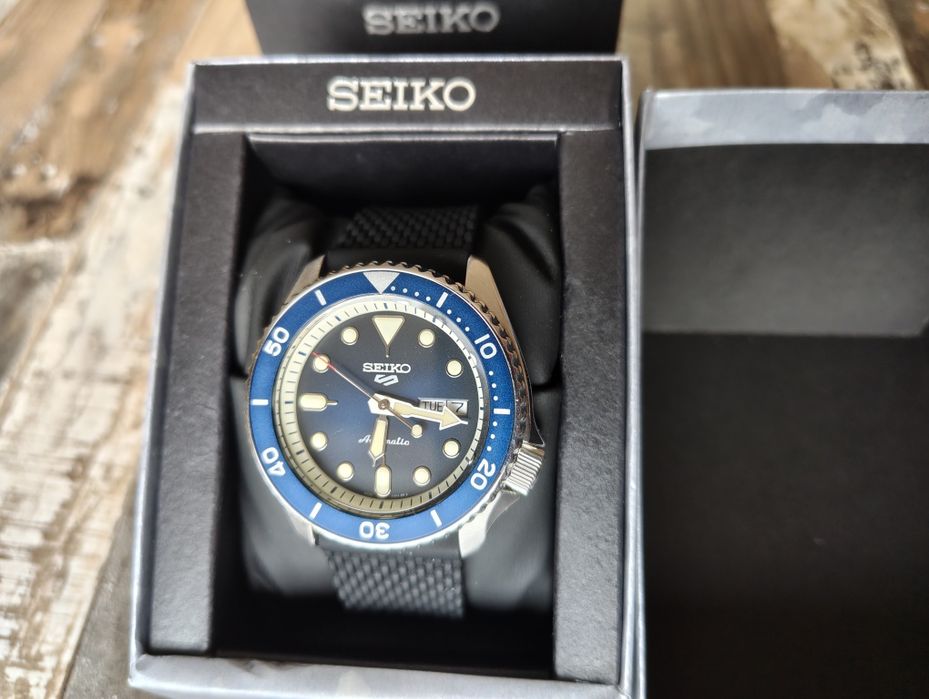 Seiko 5 Sports Suits Style SRPD71K2