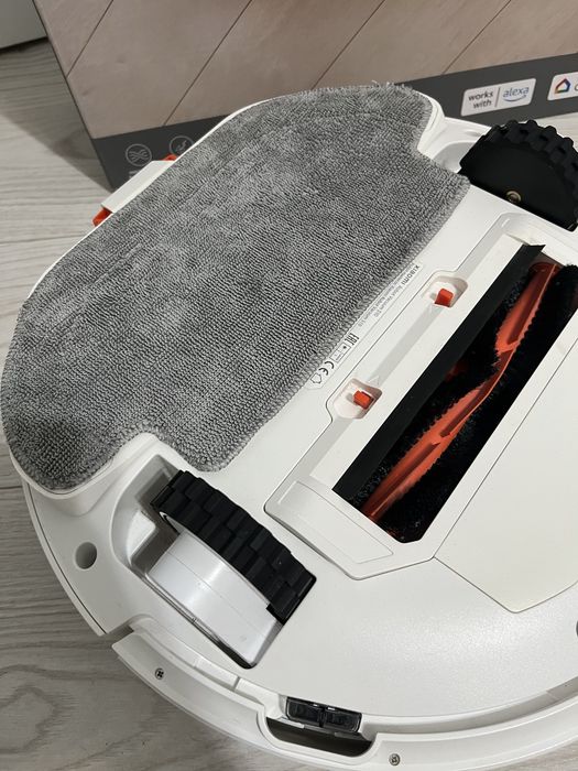 Продам робот пылесос xiaomi