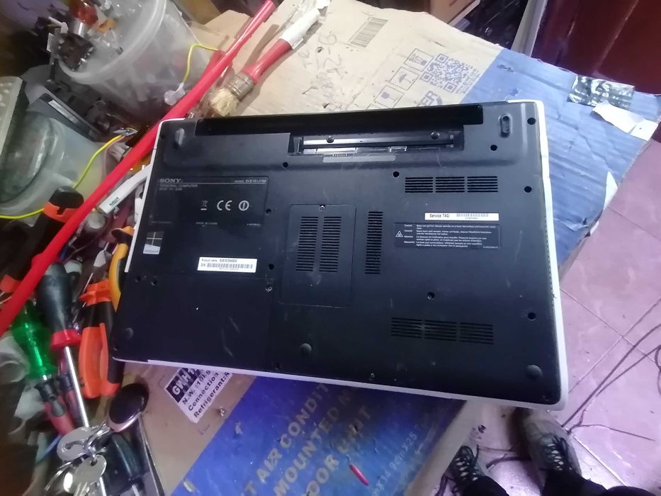 Sony vaio SVE151J11M