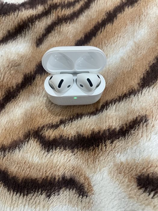 Airpods 3 наушник
