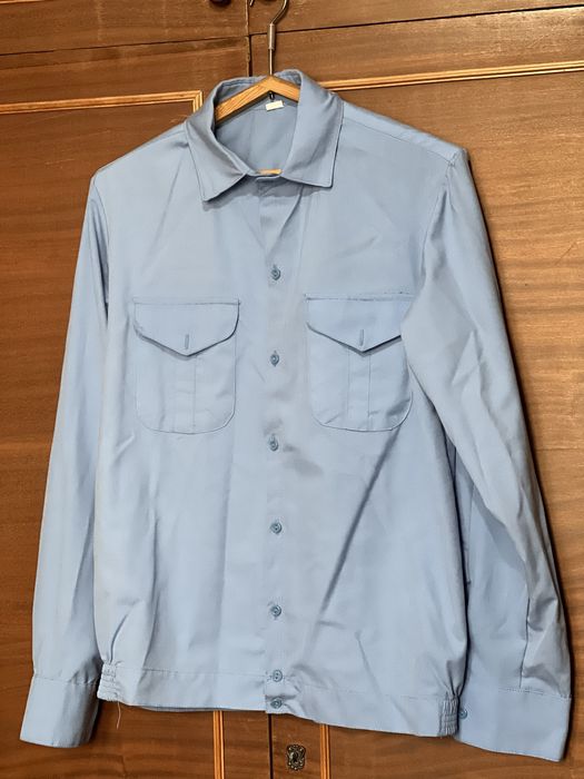 Мужские брюки и рубашка