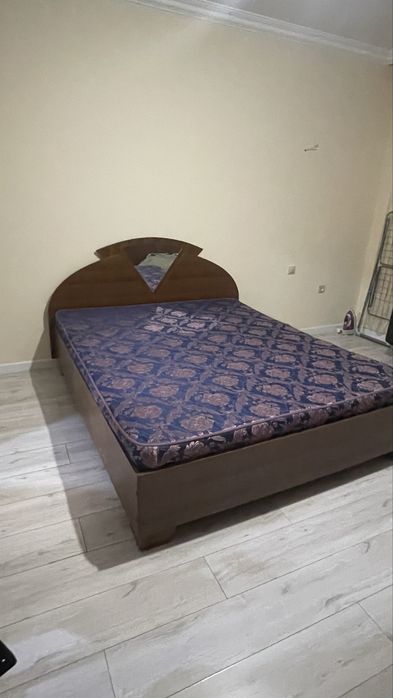 Кровать двуспальная