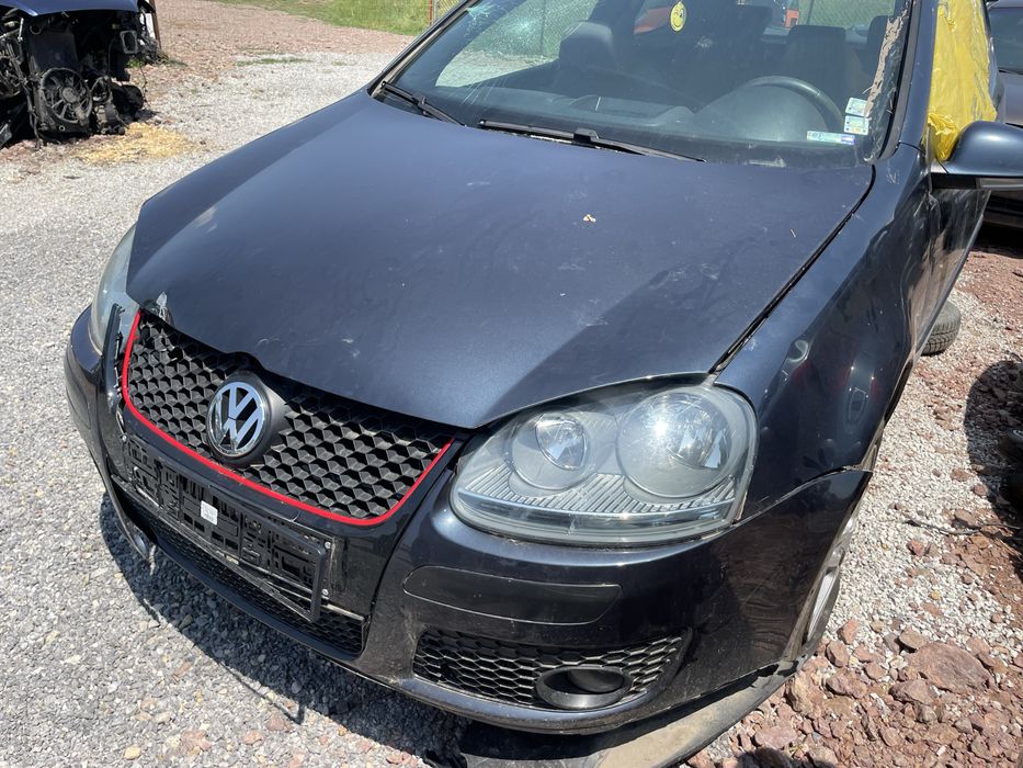 Фолксваген голф 5 1.9ТДИ 105к.с 6 скорости На Части