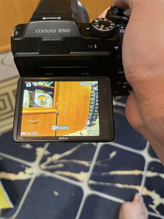 Nikon B500 в отличном состояний
