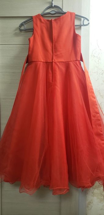 Нарядное платье для девочки