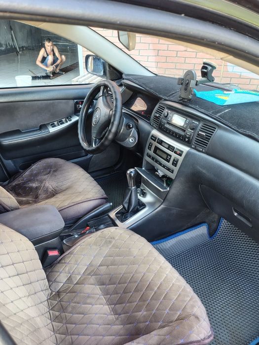 Продам TOYOTA Corolla