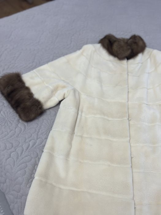 Продам норковую шубу