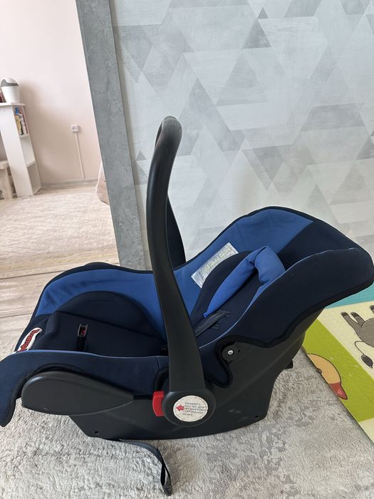 Продам автокресло