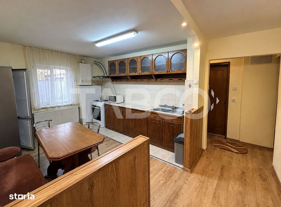 Apartament de vanzare decomandat in zona Intre Lacuri