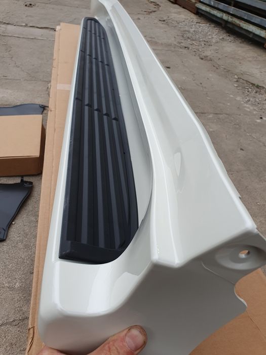 Пороги Toyota Land Cruiser 300