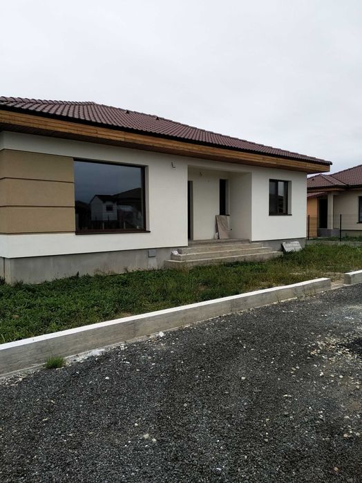 De vanzare casa finisata 4 camere  stil mediteranean sat Sasar