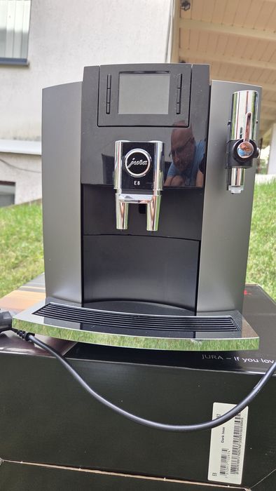 Espressor automat JURA E8 Dark Inox – Stare impecabilă / Ca nou