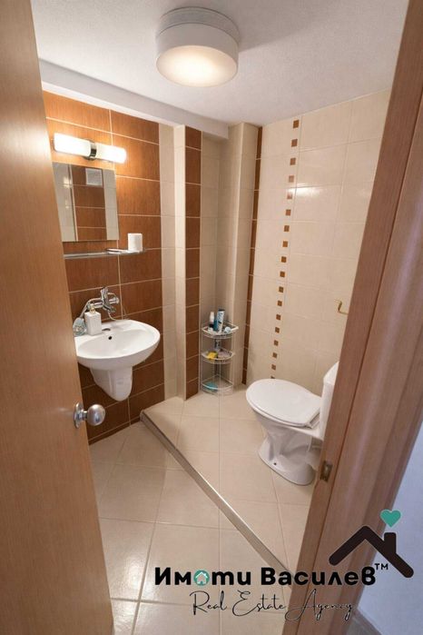 Продава се Тристаен апартамент в София, Център - 111 кв.м за 1006 €/кв.м - Снимка #12