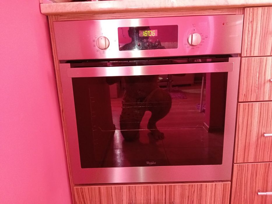 Вградена фурна Whirlpool