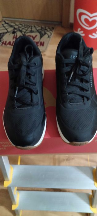 Adidasi - sneaker dama, marimea 37,    20 lei/perechea