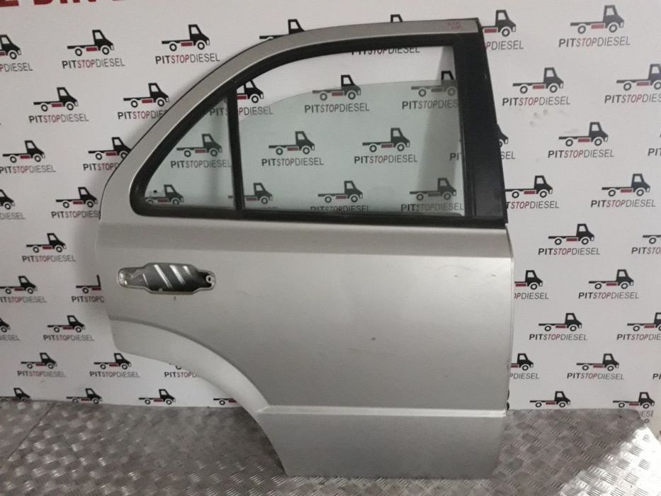 usa dreapta spate kia sorento gri 2002 2003 2004 2005 2006 2007 2008