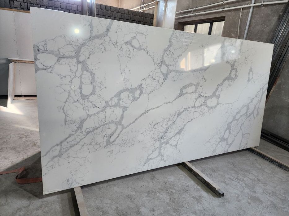 Кухня мебель Искусственный каменьень Кварц Акрил столешницы  на заказ