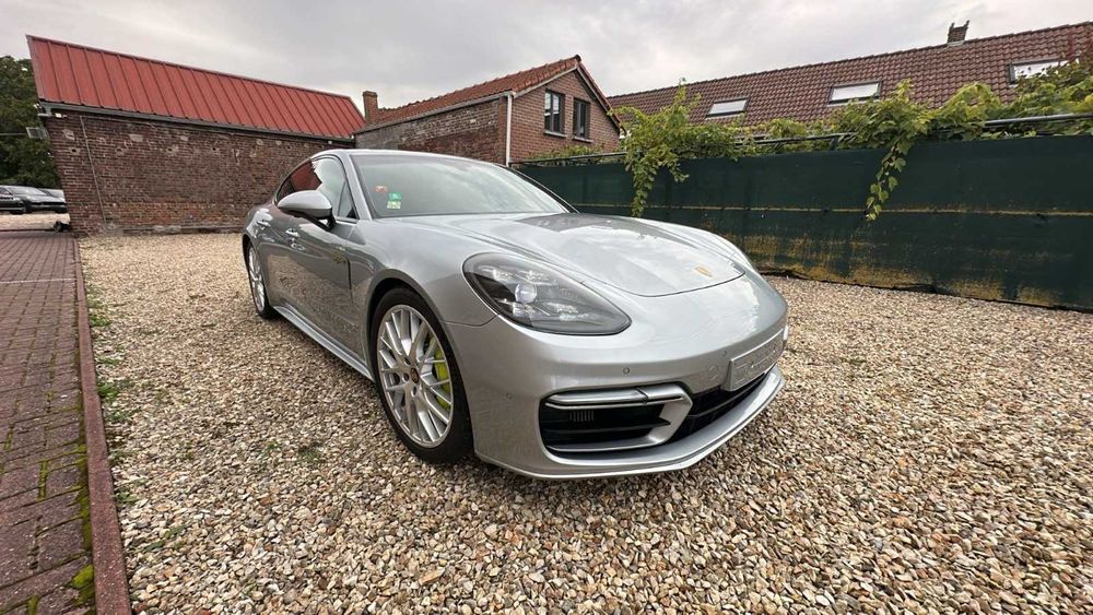 Porsche panamera 4 e-hybrid 69500 €