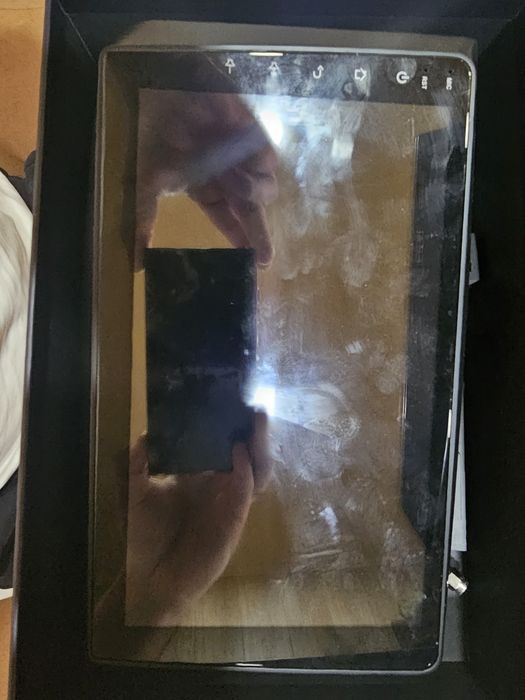 Продаются колонки и планшет для авто