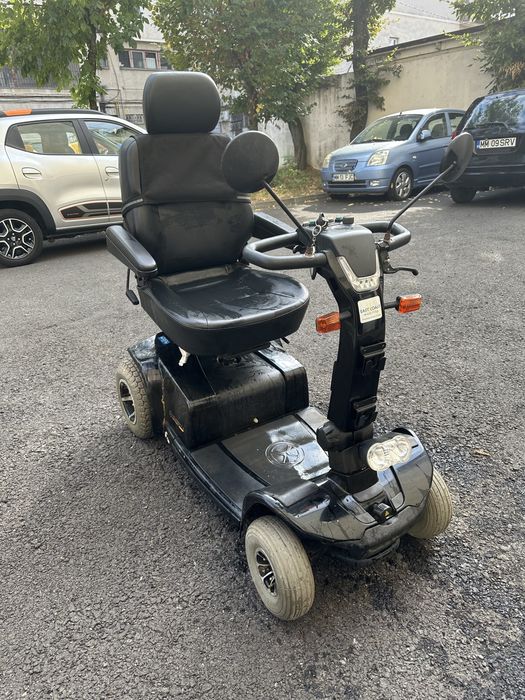 Scuter electric pentru vârstnici