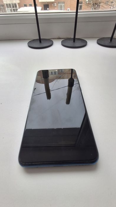 Продам Huawei P30 Lite