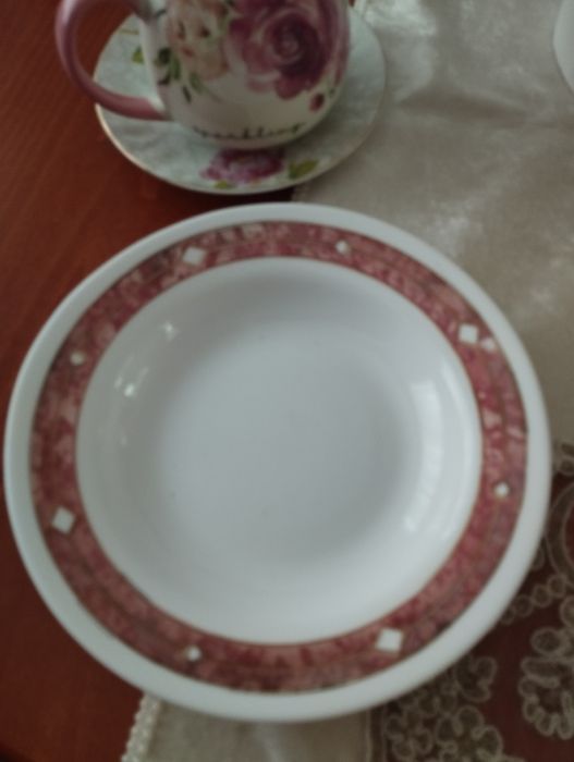 12 чинии от аркопал за основно хранене