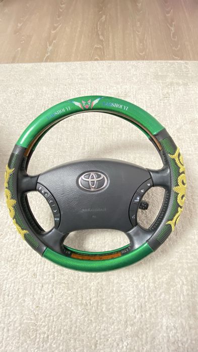 Руль для любой марки Toyota в отличном состоянии