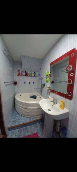 Коттежд сотилади Яшнобод тумани кадышева Бозор  3 хона  56.33 кв.м