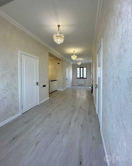 Nazarbekda Yangi ikki qavatli Uy Sotiladi, 215 m², 2,7 sotix