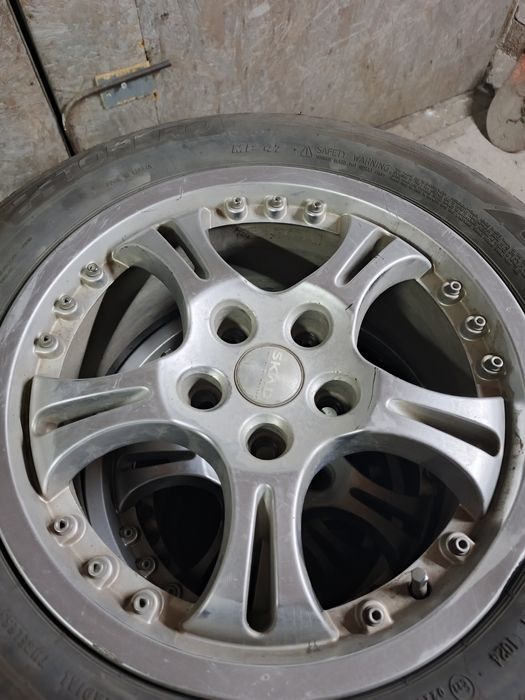 Продам летние шины с дисками