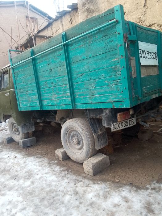 Uvazik bortavoy sotiladi