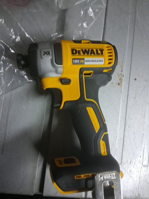 Dewalt 18v impact  Dewalt 18v led импакт