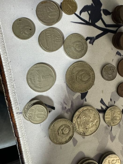 Продам старинные монеты