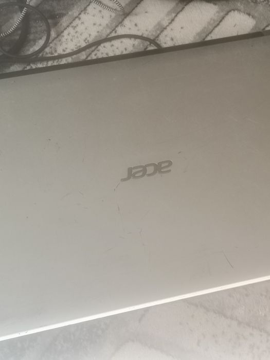 Leptop Acer de vanzare functional doar la curent