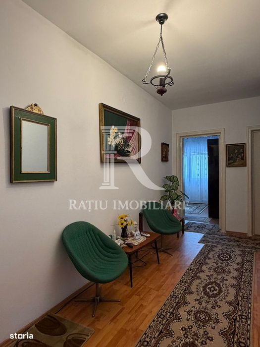 Apartament de colecție în centrul Marghitei | 4 camere | Garaj inclus — fotografia 2