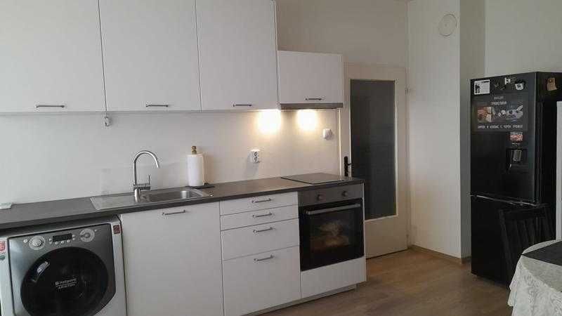 Продава се Двустаен апартамент в София, Дружба 2 - 48 кв.м за 1488 €/кв.м - Снимка #1