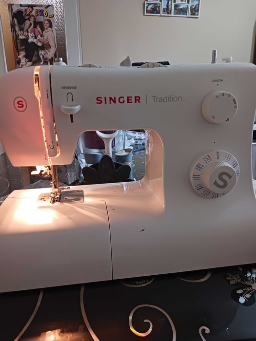 Продавам шевна машина